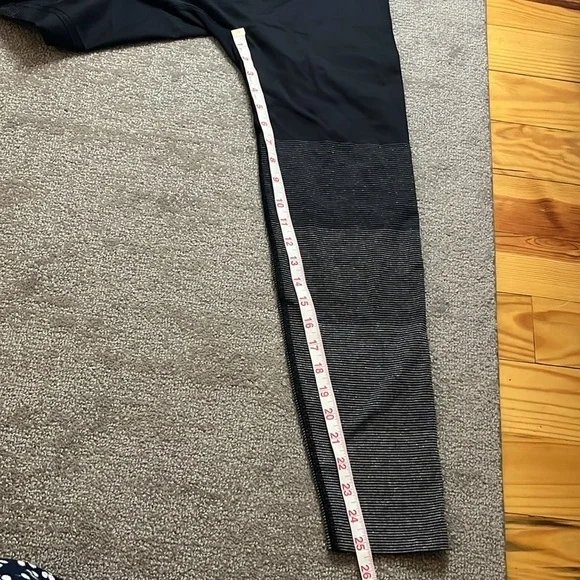 Lululemon Women’s Ebb to Street Tight Shine Legging Size 6 - Picture 6 of 9